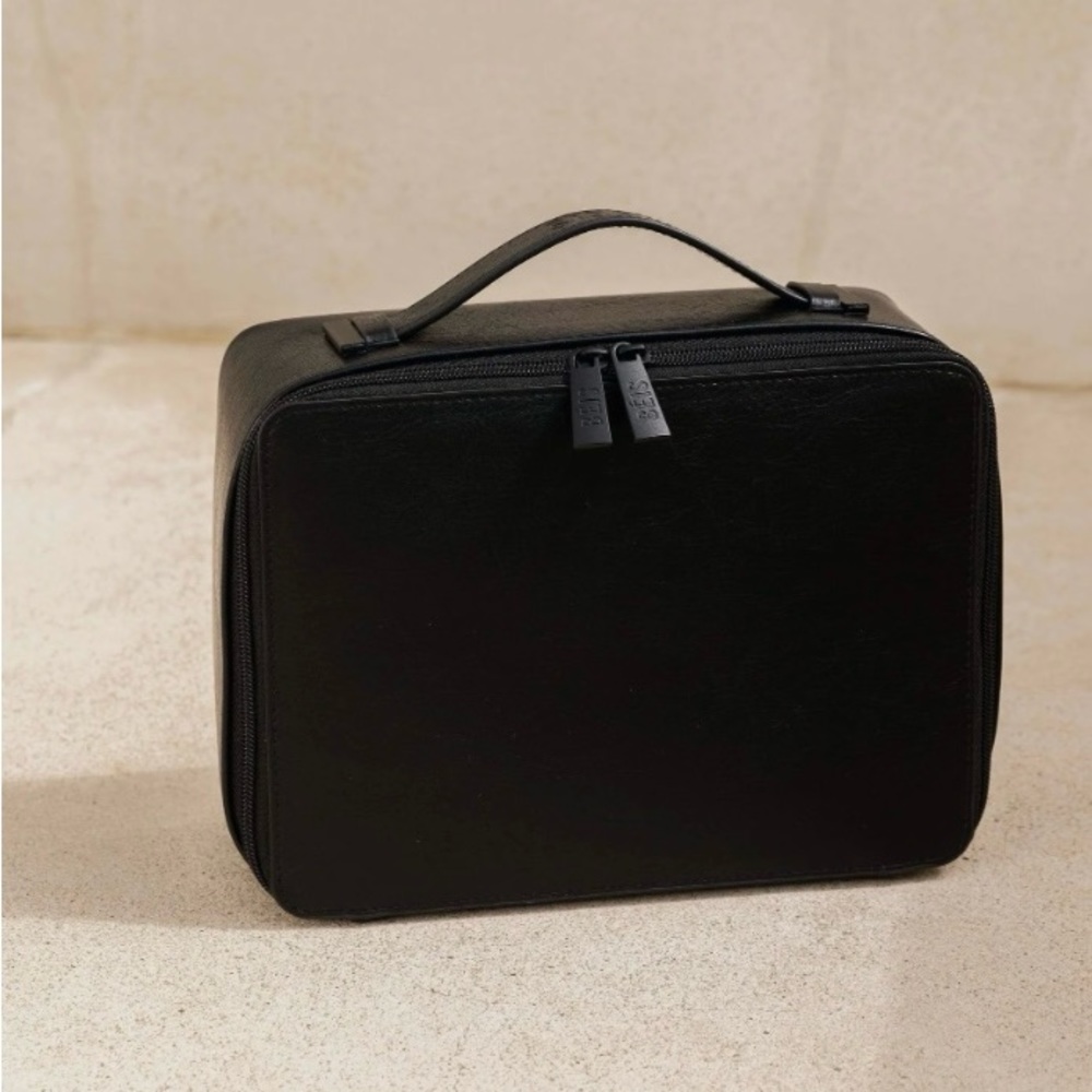 Bis The Cosmetics Case Nwot View 2